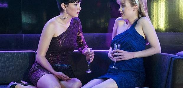 Wyrzucenie Sahnnen Doherty i 12 innych objawień w „Unauthorized Beverly Hills, 90210 Story