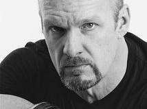 Erik Allan Kramer będzie powracał w 6 sezonie Mike i Moly