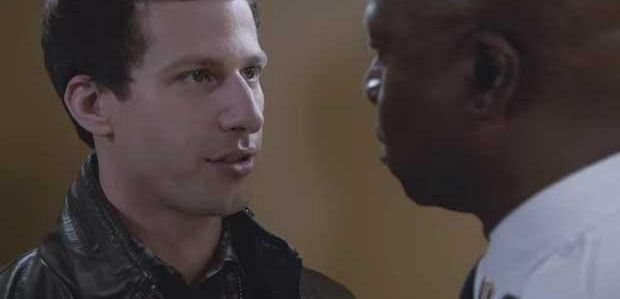 Klip z 3 sezonu „Brooklyn Nine-Nine”: Jake i Holt jednoczą się dla… seryjnego mordercy?!