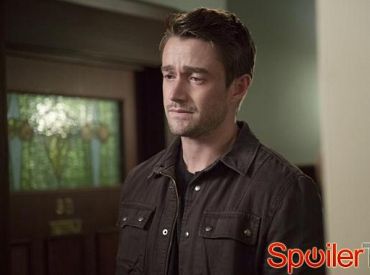 Klip z 2 sezonu „iZombie”: Czy Gilda chce zaciągnąć Majora do łóżka?