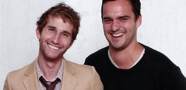 Fox rozwija komedię „House Sitter” od Jake’a Johnsona i Maxa Winklera