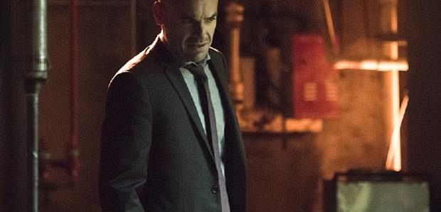 Rodzinne spotkanie Lance’a z „Arrow” nie przebiega gładko — czy nieumarła Sara może zostać ocalona?