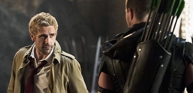 Pierwsze spojrzenie na „Arrow”: Matt Ryan pojawia się jako Constantine na ratunek