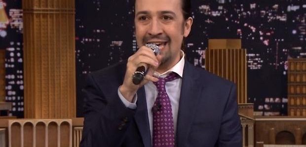 Lin-Manuel Miranda wykonuje frestylowy rap w 