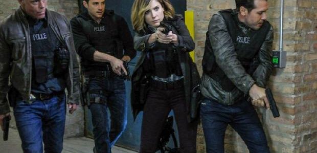 Klip z 3 sezonu „Chicago PD”: Halstead i Lindsay odkrywają niebezpieczne powiązanie