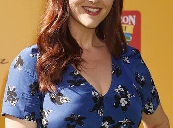 Spoiler Dnia: Sara Rue dołączyła do 11 sezonu „Kości