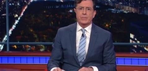 Emocjonalna reakcja Stephena Colberta na ataki w Paryżu w „Late Show