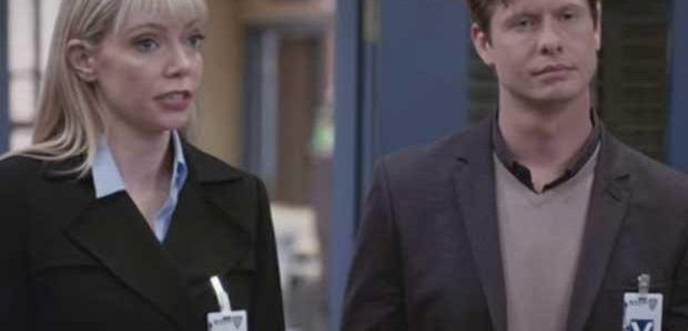 Klip z 3 sezonu „Brooklyn Nine-Nine”: Jake spotyka szwedzkich gliniarzy — i robi się niezręcznie