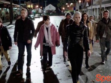 Klip z zimowego finału 5 sezonu „Dawno, dawno temu”: Storybrooke poluje na Haka