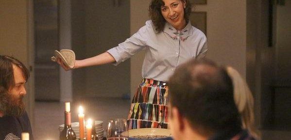 Klip z 2 sezonu „Last Man on Earth”: Todd tanecznie wędruje do kostnicy