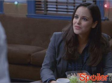 Klip z 3 sezonu „Brooklyn Nine-Nine”: Jak składa hołd „Szklanej pułapce” w świątecznym odcinku