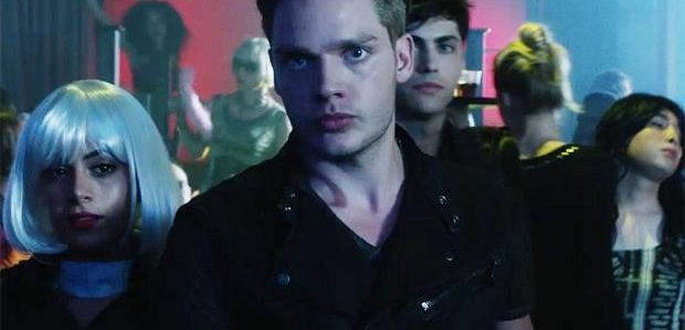 Klip z „Shadowhunters”: Obsada wyjaśnia cztery kluczowe terminy, które fani powinni znać