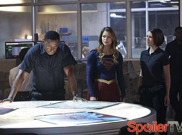 Zimowe spoilery CBS: Informacje o „Agentach NCIS”, „Limitless”, „Supergirl”, „Mamuśce” i innych serialach