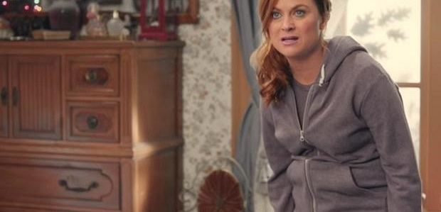 Klip z „Saturday Night Live”: Amy Poehler kłóci się w Boże Narodzenie w wyciętym skeczu