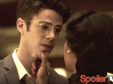 Zimowy zwiastun 2 sezonu „The Flash”: Killer Frost przybywa — z Barrym i Iris z Ziemi 2?