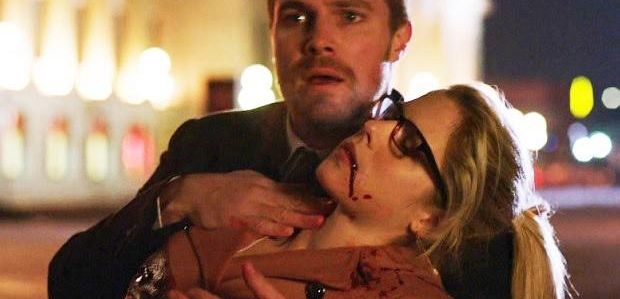 Aktualizacja zabójczej tajemnicy „Arrow”: Najnowsze szanse na przetrwanie Felicity, Lance’a, mamy dziecka Olivera i 9 innych