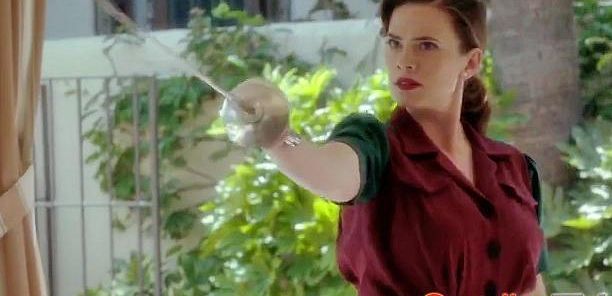 Hayley Atwell wyrusza do Hollywood w nowej zapowiedzi 2 sezonu „Agentki Carter”