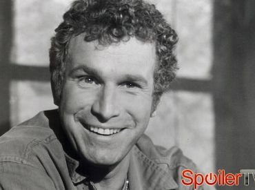 Wayne Rogers, który grał Trappera Johna w „M*A*S*H”, nie żyje