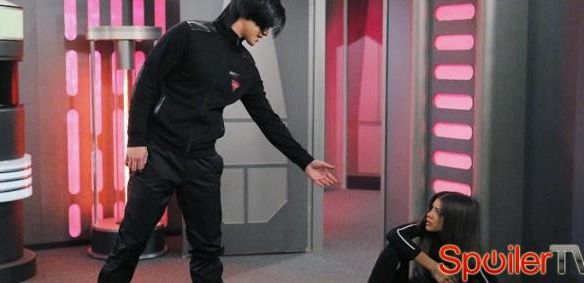 Brett powraca w klipie z finału „K.C. Undercover
