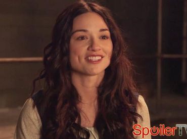 Crystal Reed dołączyła do 4 sezonu „Gotham” — Plus: zobacz klip