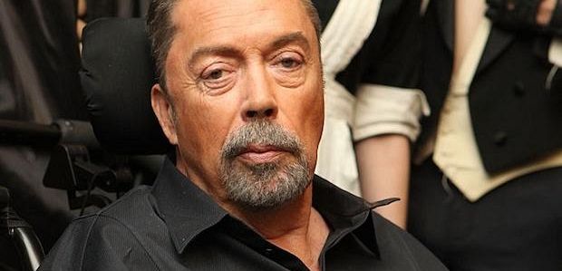 Tim Curry dołączył do „Rocky Horror” jako kryminolog narrator