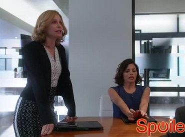 Klip z „Supergirl”: Cat Grant ma tajną broń na Mirandę Crane