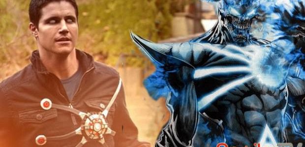 Robbie Amell zdradza coś wielkiego odnośnie swojego powrotu do 