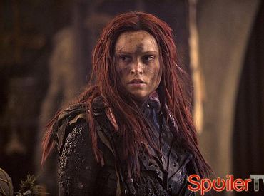 Klip z 3 sezonu „The 100”: Rodzeństwo Blake zacieśnia więzi póki nie pojawia się ktoś niespodziewany