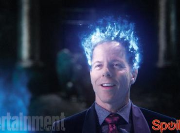 Pierwsze spojrzenie: Greg Germann jako Hades w „Dawno, dawno temu