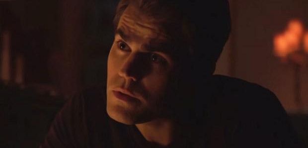 Reżyser „Pamiętników wampirów” Paul Wesley zapowiada „ekscytującą scenę walki między dwoma mało prawdopodobnymi postaciami”