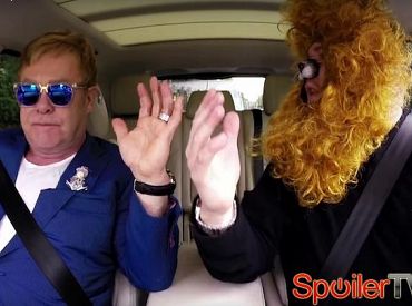 Corden wykonuje karaoke z Eltonem Johnem i odtwarza kultową reklamę z Super Bowl