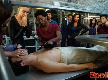 Sprawy nie wyglądają za dobrze dla Camerona w premierze 2 sezonu „Stitchers