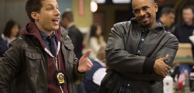 Zobacz jak Damon Wayans Jr. pojawia się gościnnie w 3 sezonie „Brooklyn Nine-Nine