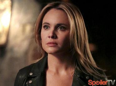 Klip z 3 sezonu „The Originals”: Cami idzie do Vincenta po ochronę