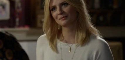 Mischa Barton jako „Grace Kelly z pokolenia Y” pojawia się w „Recovery Road”