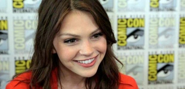 Aimee Teegarden zagra w odcinku pilotowym 
