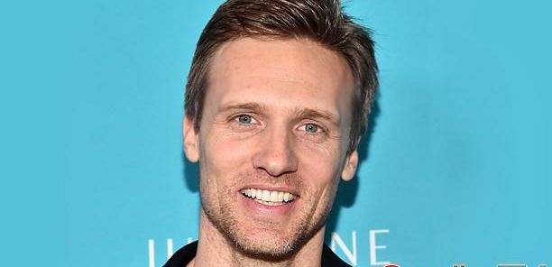 Teddy Sears dołączył do 