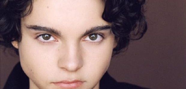Max Burkholder zagra w odcinku pilotowym 