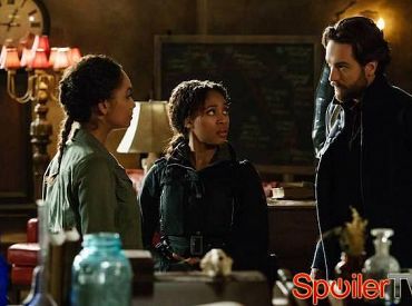 Zdjęcia z finału 3 sezonu „Sleepy Hollow”: Czy Abbie i Crane ocalą znowu świat?