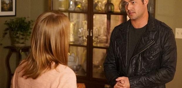 Taylor Kinney z „Chicago Fire”: Stara sprawa prowadzi do „mocnej” historii — zobacz klip