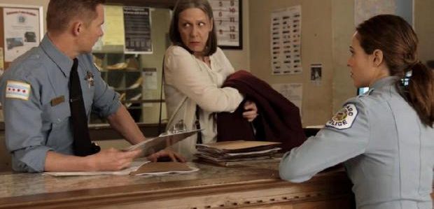 Klip z 3 sezonu „Chicago PD”: Burgess otrzymuje zaskakujące zaproszenie na ślub Platt