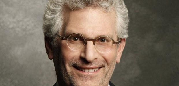 Mark Pedowitz podpisał nową umowę z CW