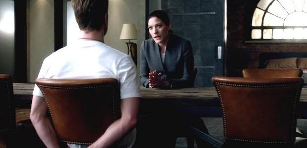 Klip z „Limitless”: Rebecca poznaje prawdę o śmierci swojego ojca