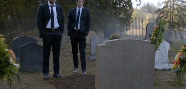Szef „Arrow” zapowiada ujawnienie tajemniczego grobu, „sejsmiczną zmianę” dla Diggle'a