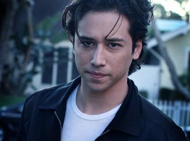 Jesse Rath zagra w odcinku pilotowym No Tomorrow