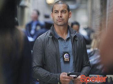 Jon Huertas powróci w 9 sezonie Castle