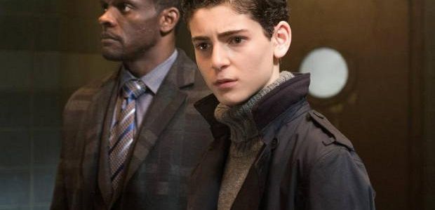 Finał 2 sezonu „Gotham”: Co ten szalony zwrot akcji z bliźniakiem oznacza?