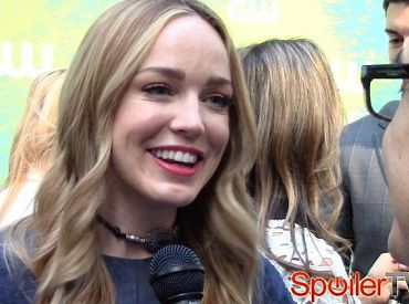 Klip z „Legends of Tomorrow”: Caity Lotz mówi o zwrocie akcji z Hourmanem, smutny odejściu Snarta