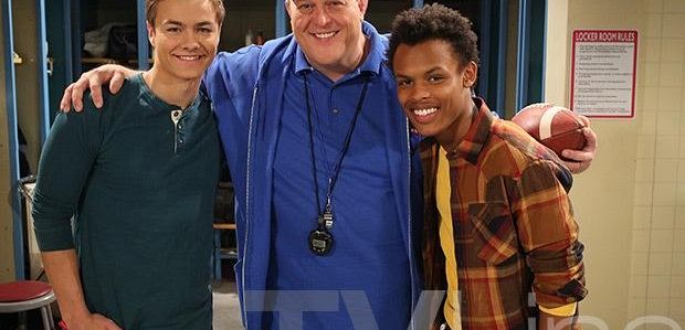 Billy Gardell pojawi się w premierze 3 sezonu „Dziewczyny poznającej świat