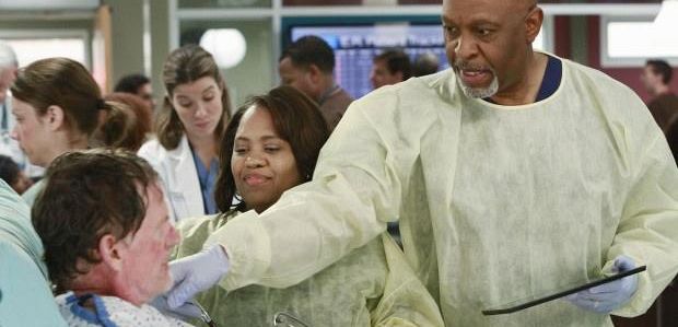 Justin Chambers, Chandra Wilson, James Pickens Jr. i Kevin McKidd powrócą w 13 sezonie 